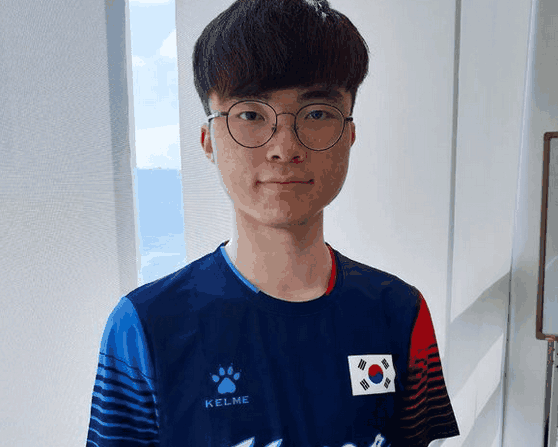 RNG群访 LvMao：下一场面对TES 封锁一下对面的绝对核心