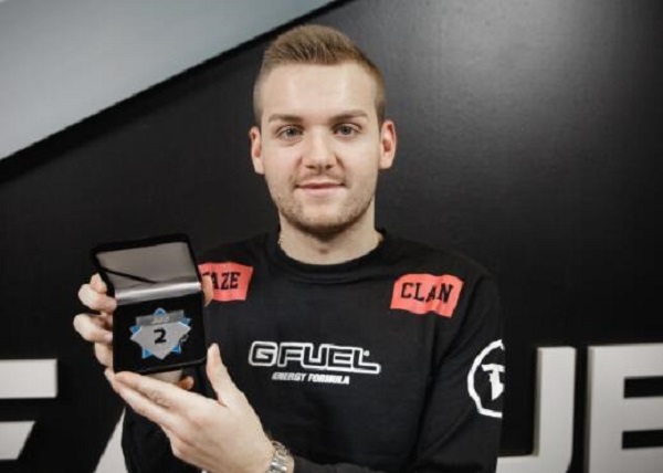 资讯【吃鸡往事】123 一辆车耍得虎虎生风